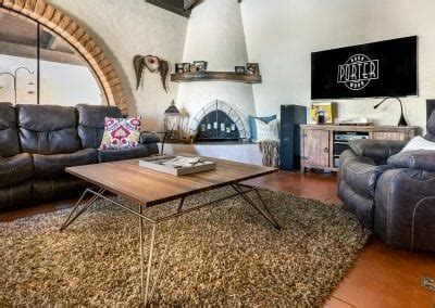 Top Modern Farm Decor Trends: Elevate Your Home with Rustic Elegance in 2024