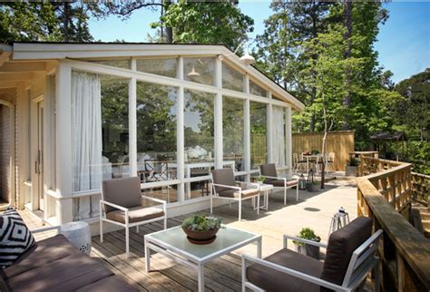 Top Outdoor Living Essentials: Transform Your Backyard into a Relaxing Retreat